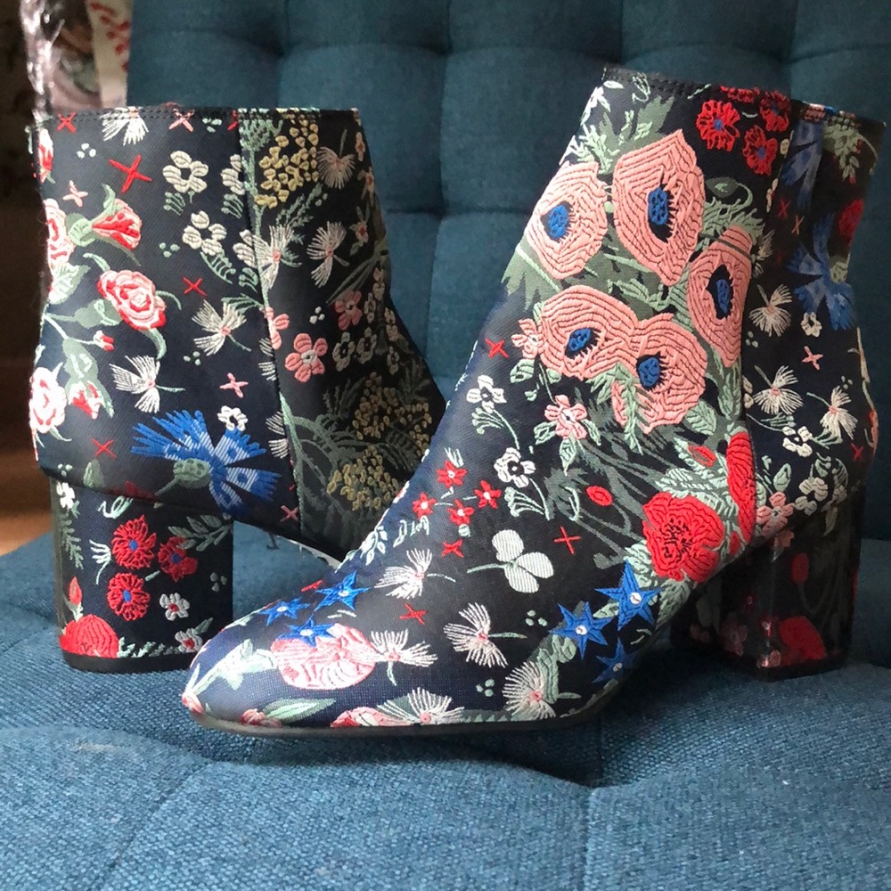 Silk Flower Booties - Picture 2 of 3